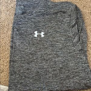 Under armour loose fit T shirt